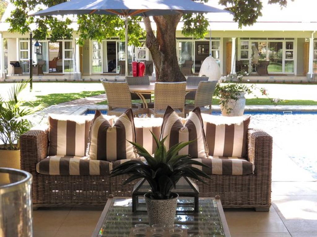 Highlands House Hotel Harare Bagian luar foto